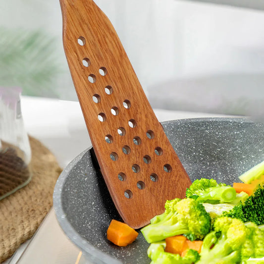Wooden Filter Shovel Spatula – 24-Hole Non-Stick Kitchen Tool