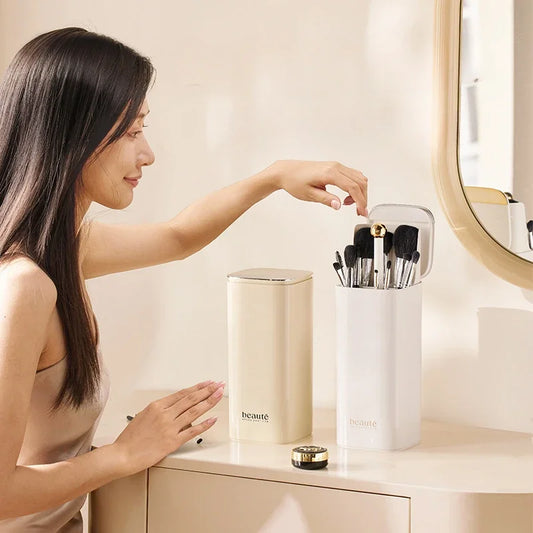 Automatic Makeup Brush Holder