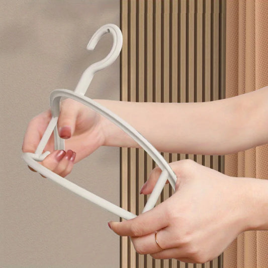 Wide Shoulder Non-Slip Plastic Clothes Hanger