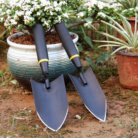 Garden Shovel โ Heavy Duty Carbon Steel Trowel