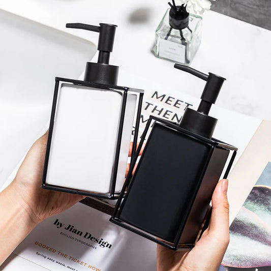 Ceramic Soap & Lotion Dispenser – Black/White