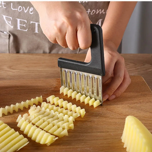 Stainless Steel Crinkle Cutter – Wavy Slicer for Fries & Veggies